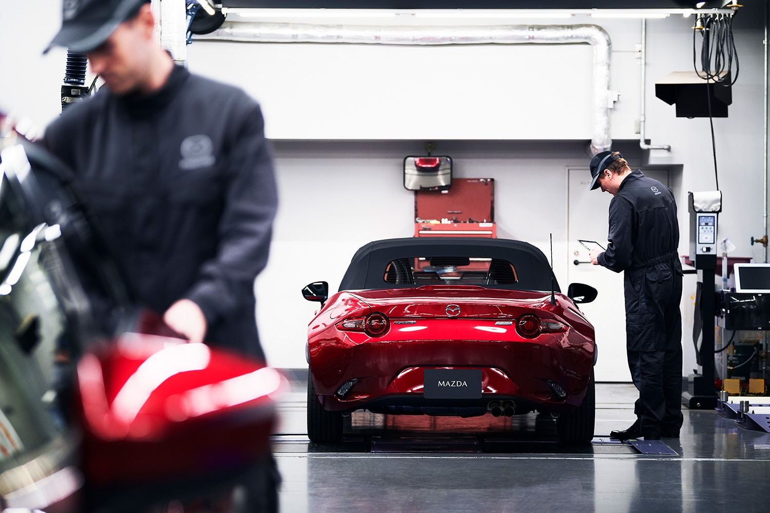 Mazda_Service_ServiceBay_1.jpg