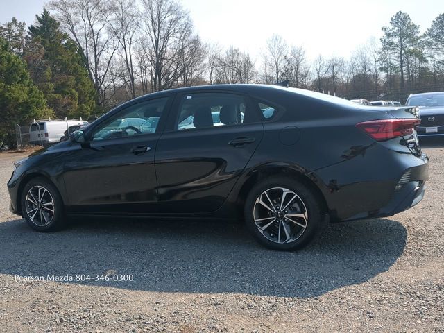 2023 Kia Forte LXS - Photo 7