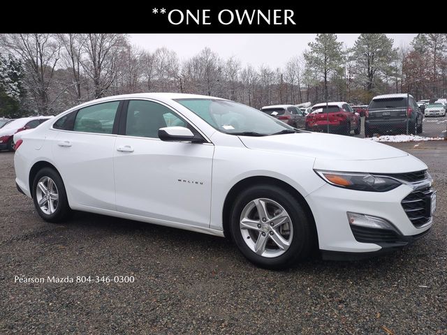 2021 Chevrolet Malibu's photo