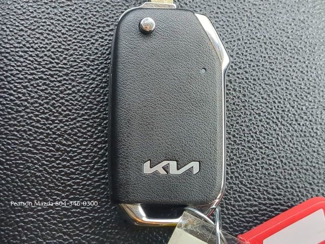 2023 Kia Forte LXS - Photo 26