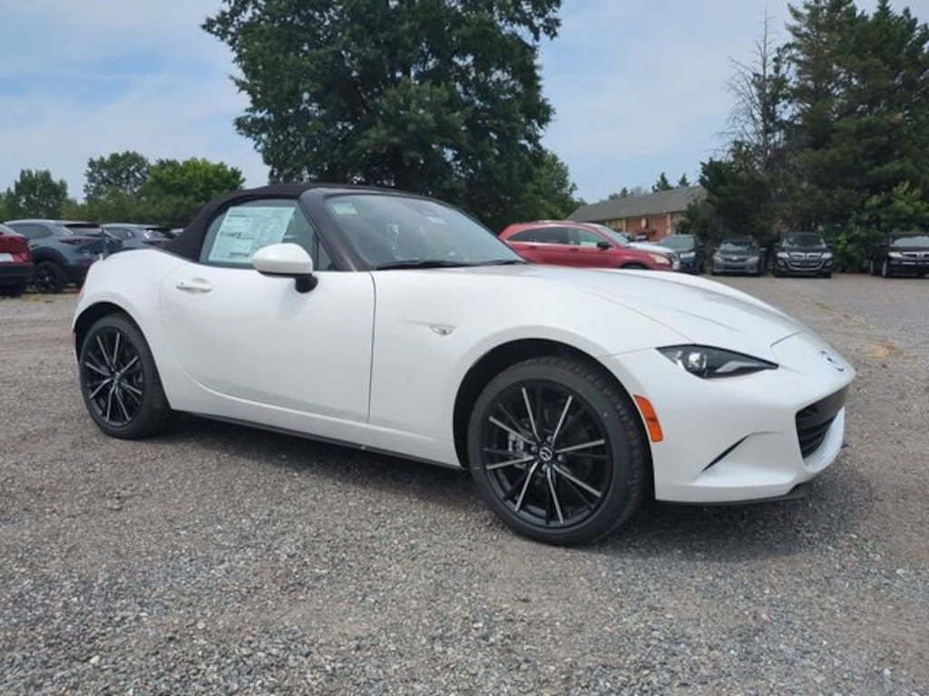 New 2026 Mazda MX-5 MIATA Grand Touring CONVERTIBLE
