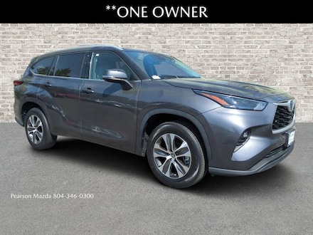 2022 Toyota Highlander Hybrid XLE SUV M8286