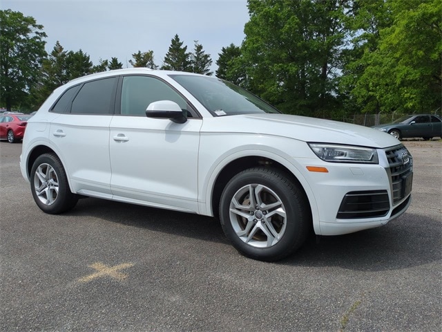 Used 2018 Audi Q5 Premium with VIN WA1ANAFY2J2140673 for sale in Richmond, VA