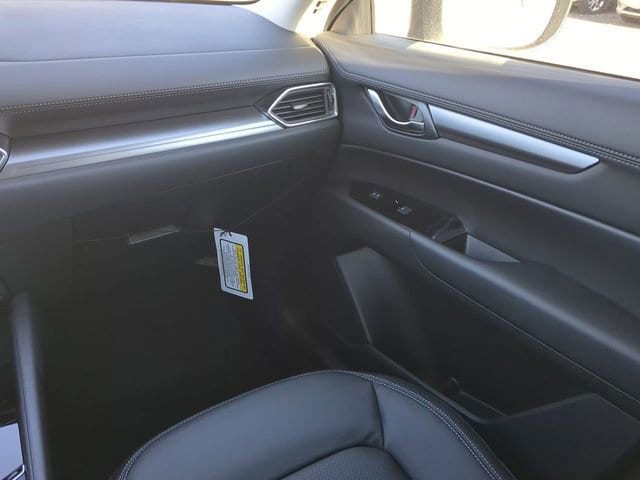 2025 Mazda CX-5 S Preferred package - Photo 16