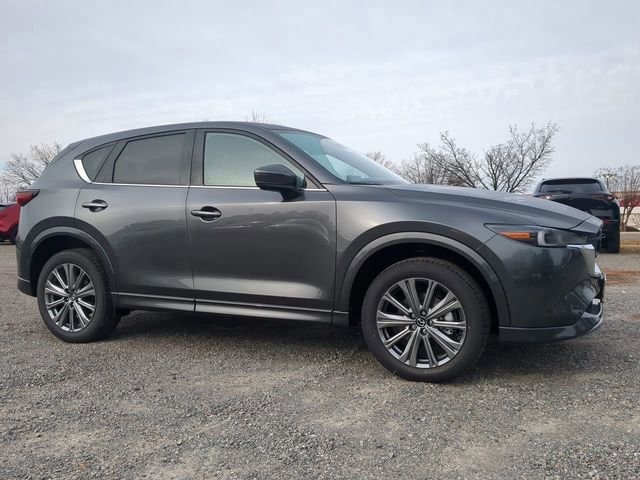 2025 Mazda CX-5 Turbo Signature's photo