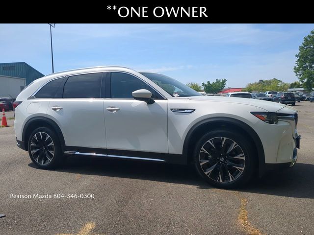 2024 Mazda CX-90 PHEV Premium Package's photo