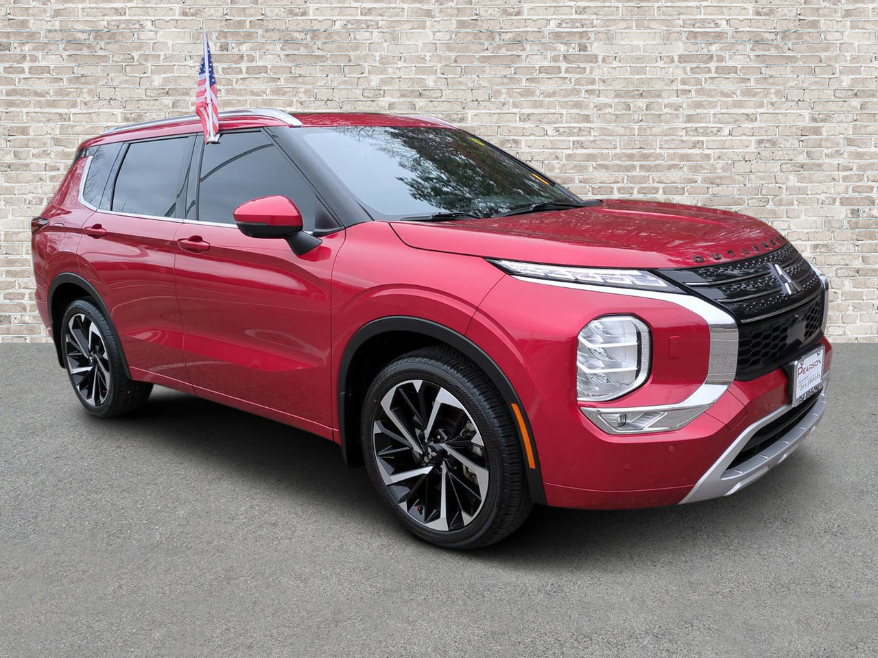 2022 Mitsubishi Outlander SEL's photo