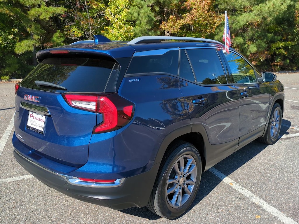 Used 2023 GMC Terrain SLT SUV