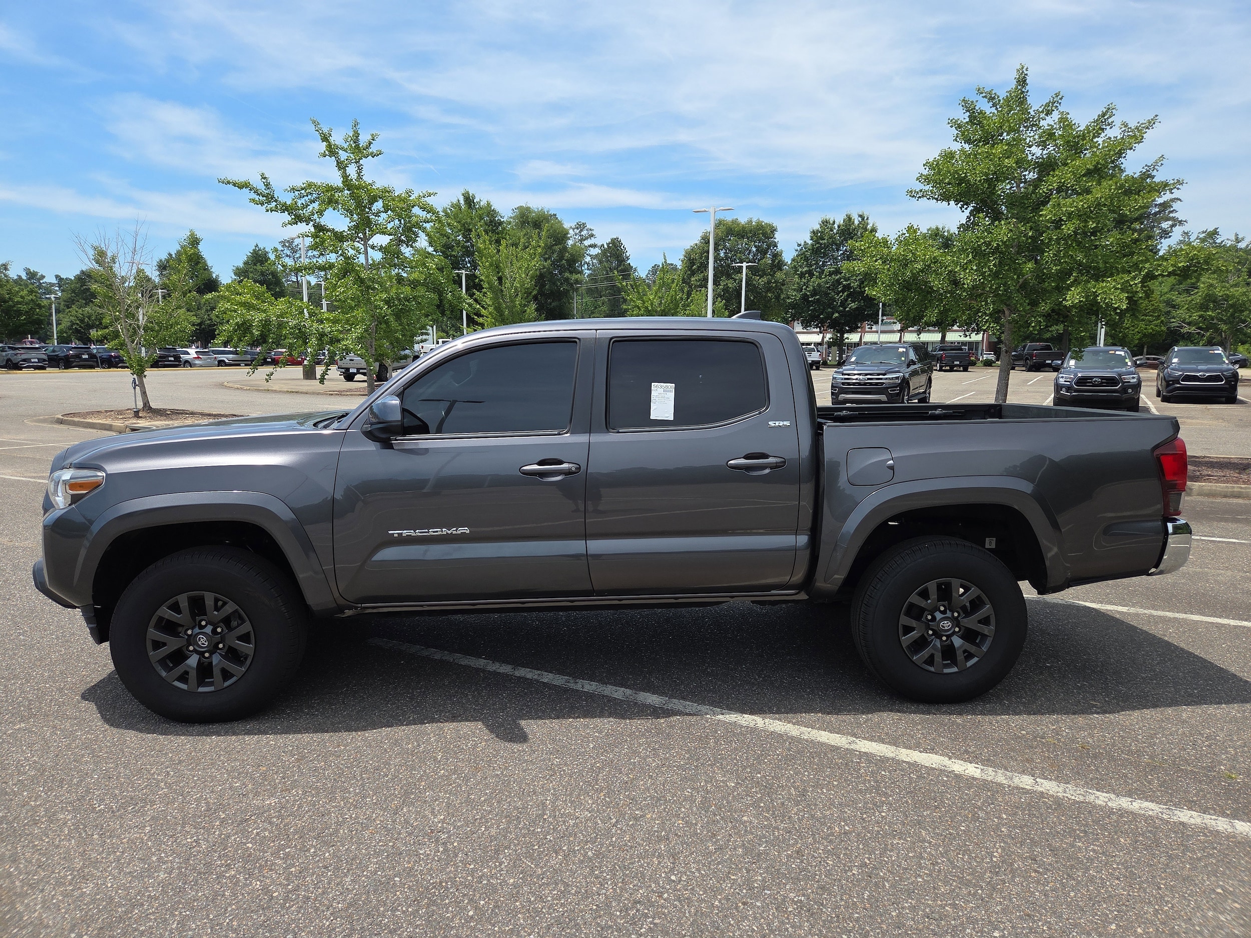 2021 Toyota Tacoma SR5 - Photo 6