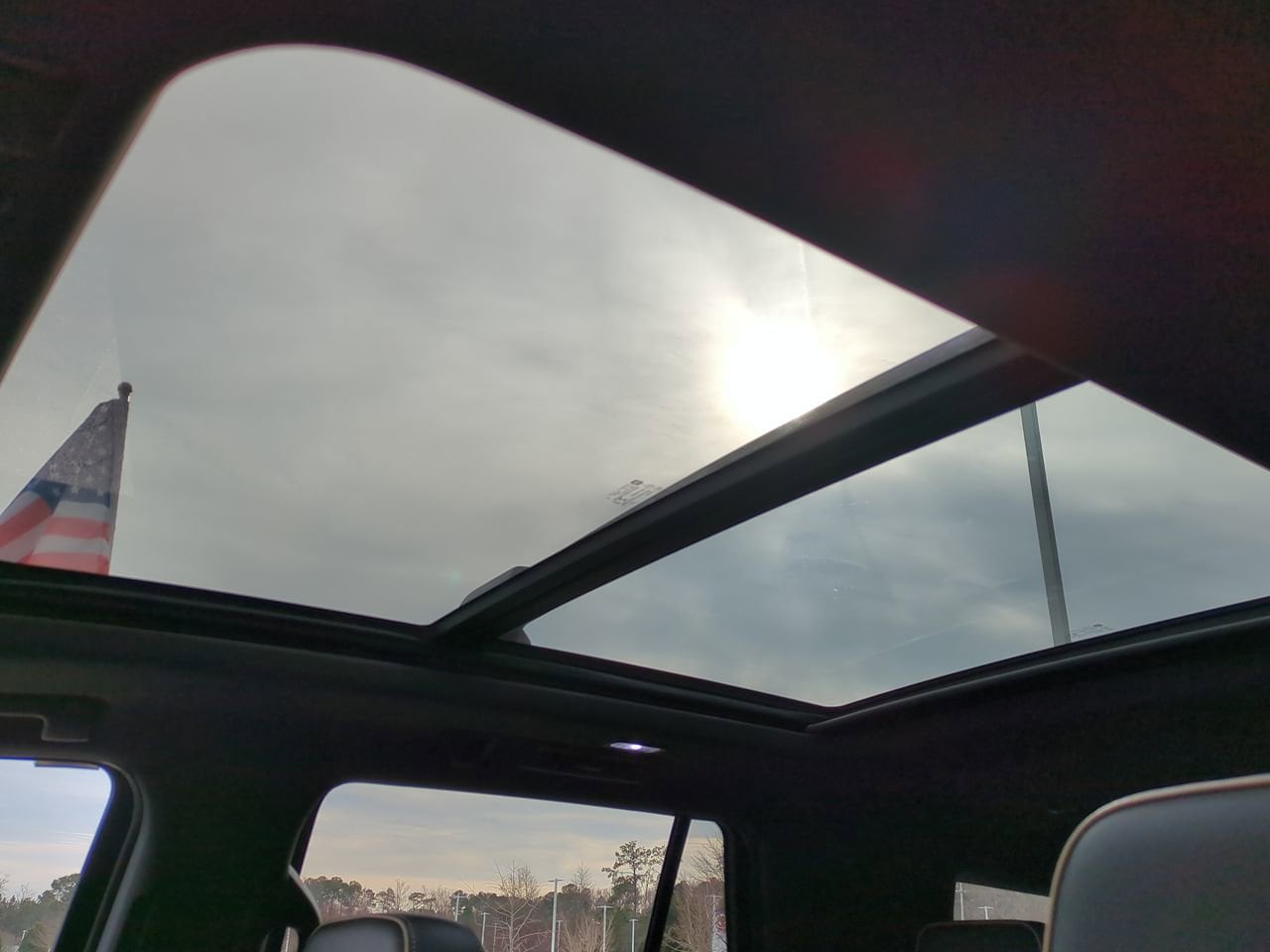 2021 Chevrolet Tahoe Premier - Photo 19