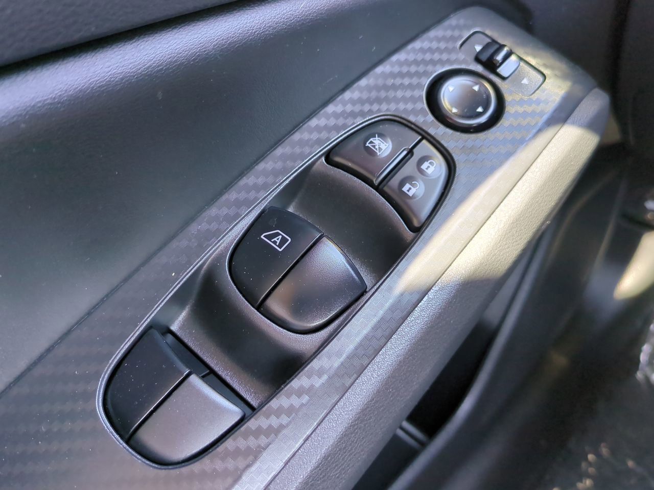 2025 Nissan Altima SV - Photo 21