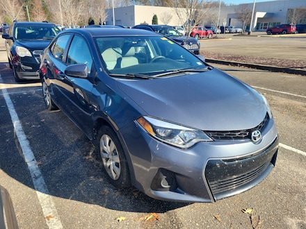 2016 Toyota Corolla LE Sedan
