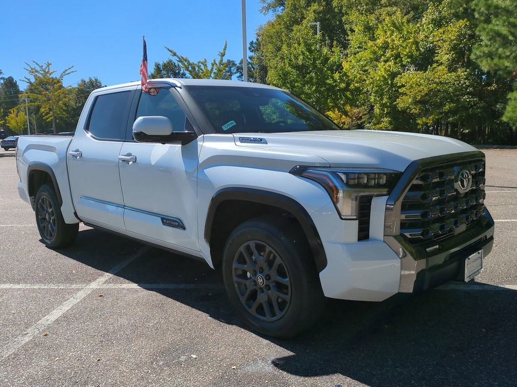 New 2026 Toyota Tundra i-FORCE MAX Platinum PLATINUM CREWMAX 5.5