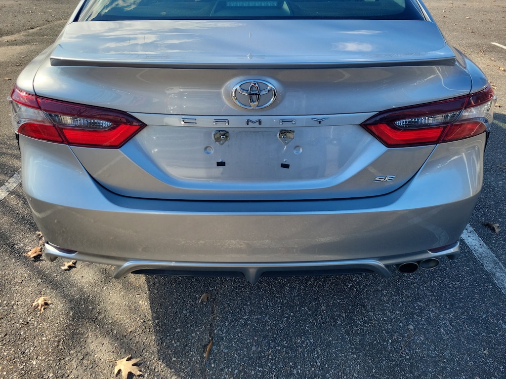 2023 Toyota Camry SE photo 3
