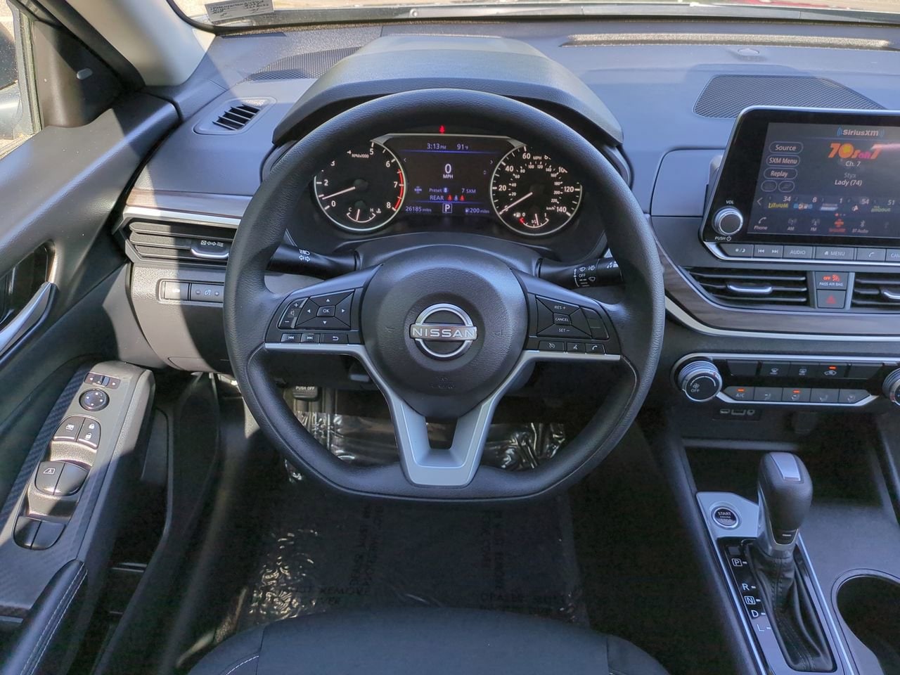 2025 Nissan Altima SV - Photo 15