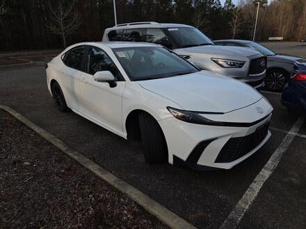 2025 Toyota Camry SE Sedan