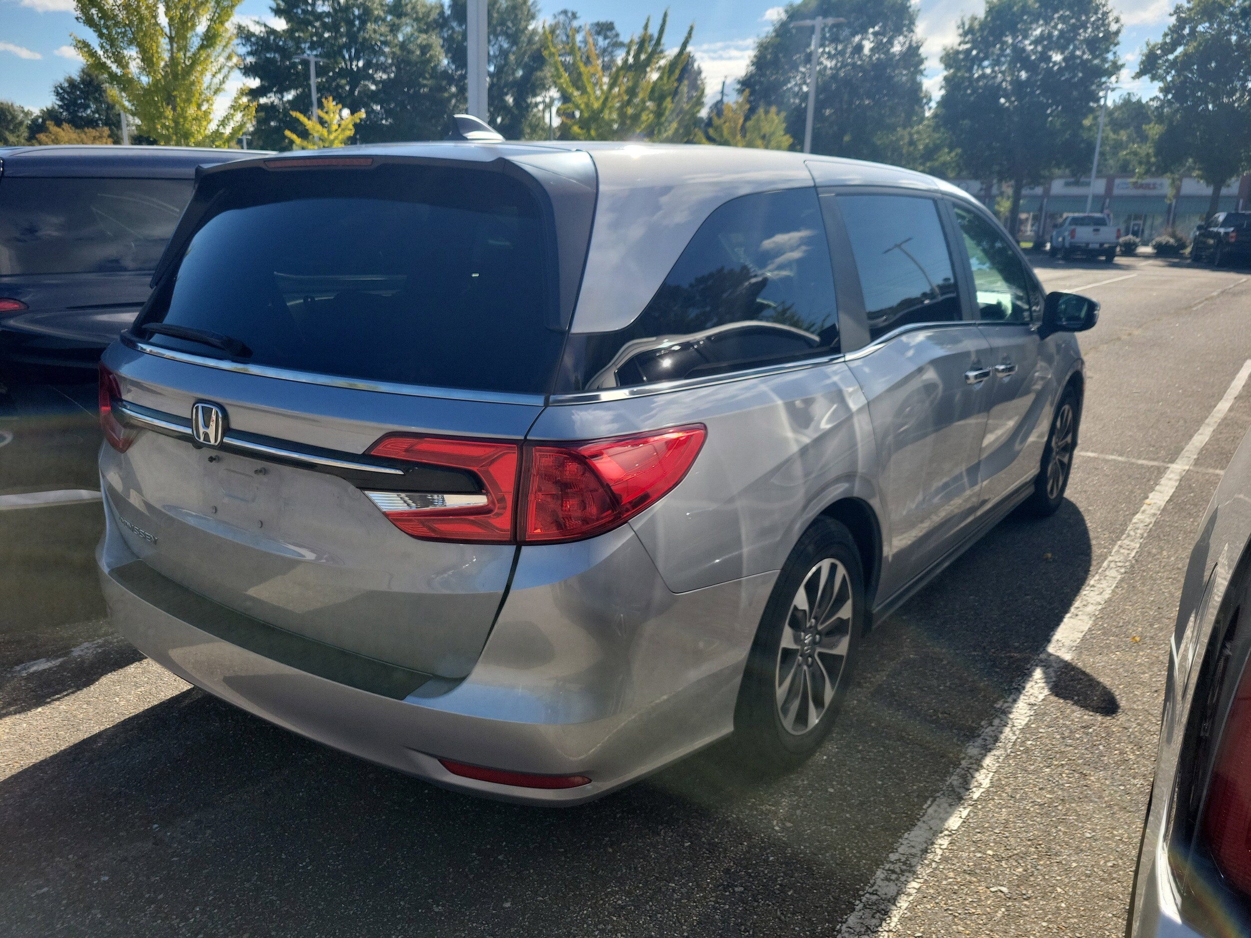2024 Honda Odyssey EX-L photo 2