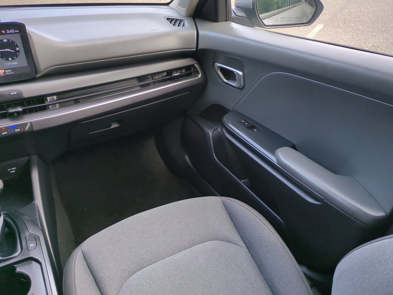 2025 Kia K4 LXS - Photo 16