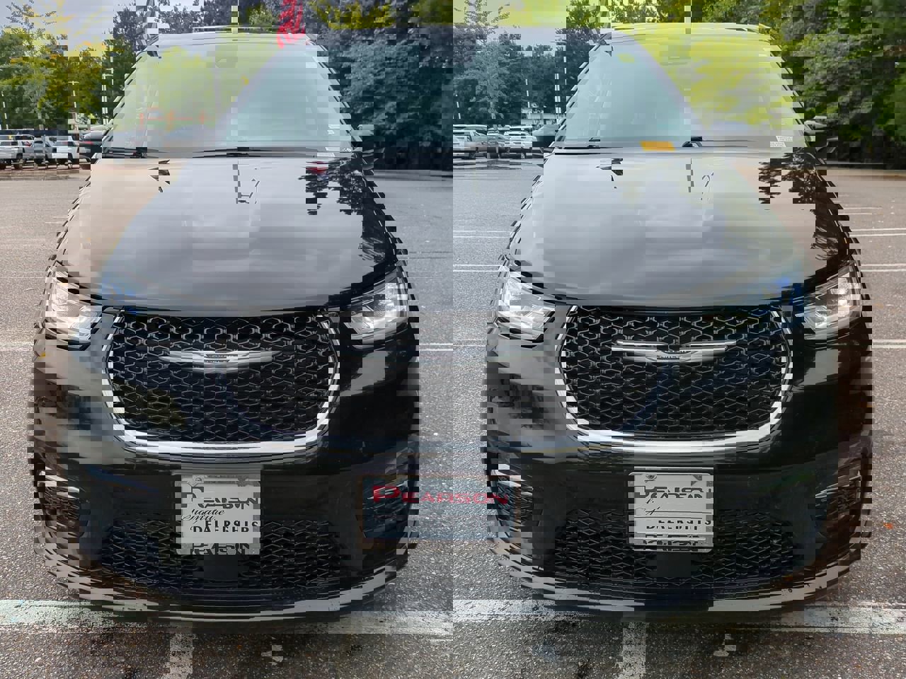 2024 Chrysler Pacifica Touring L - Photo 9