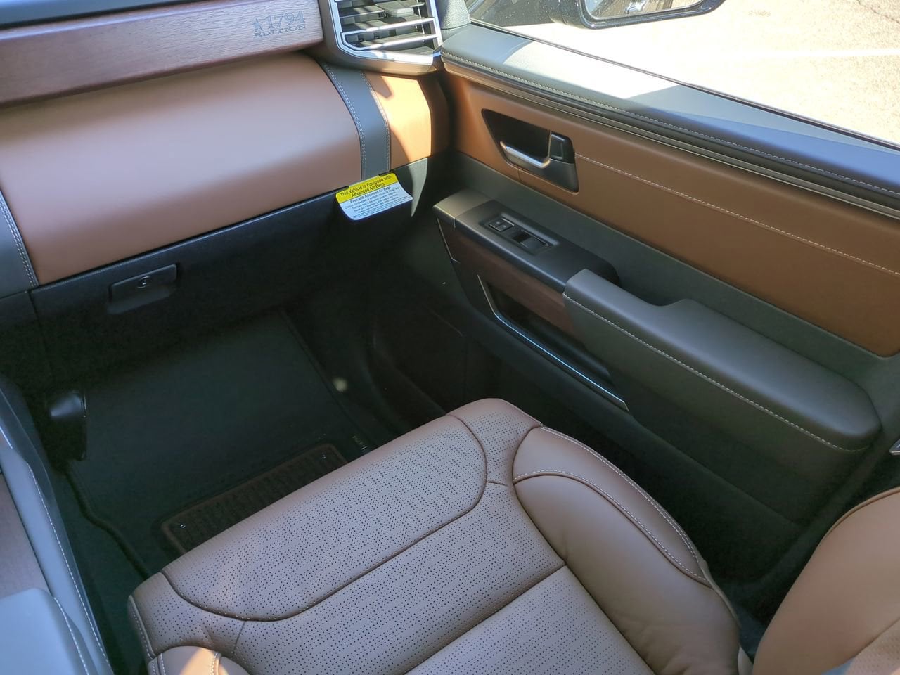 2026 Toyota Tundra 1794 Edition - Photo 17