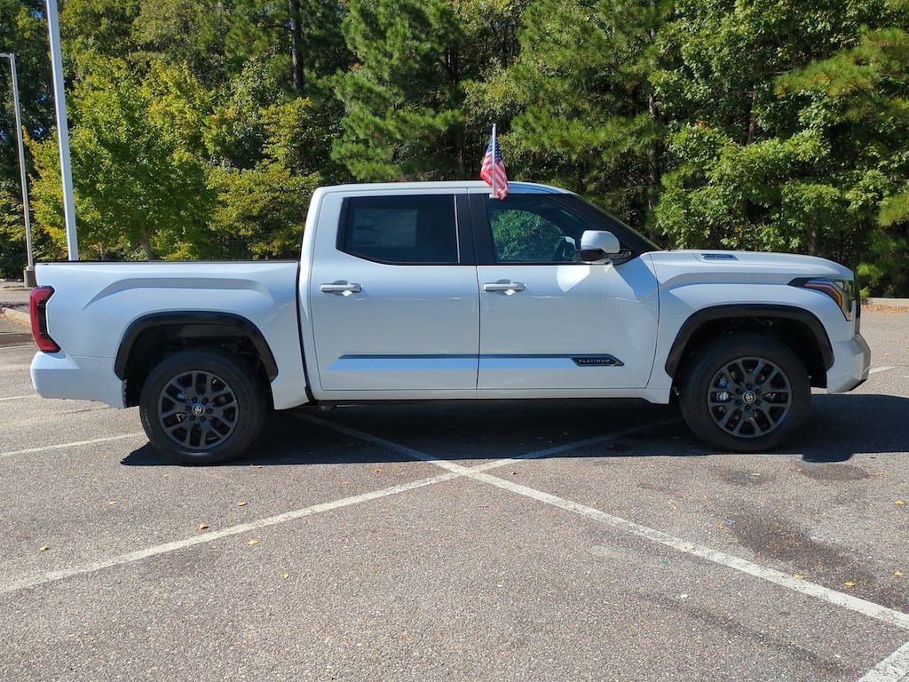 New 2026 Toyota Tundra i-FORCE MAX Platinum PLATINUM CREWMAX 5.5