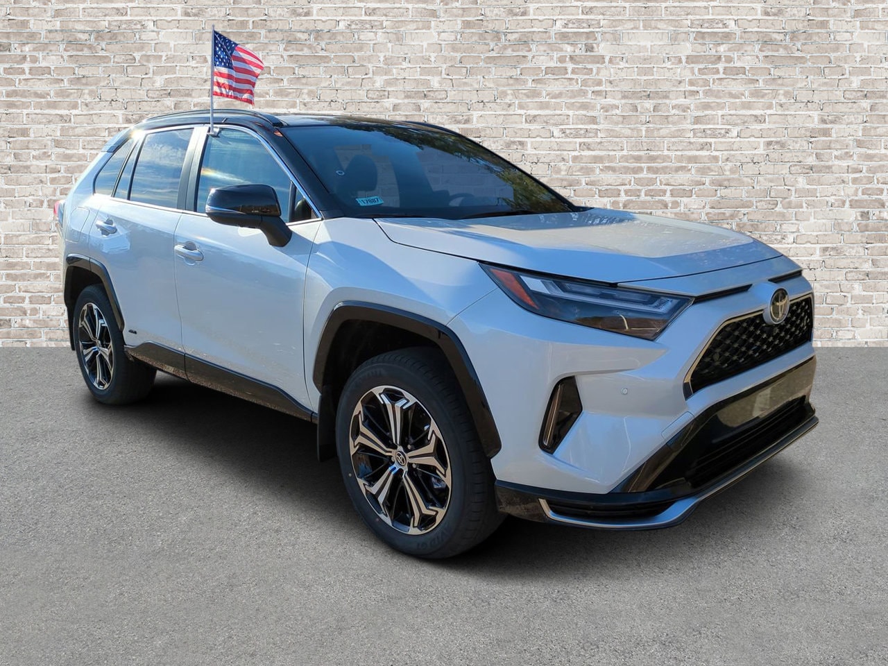 2025 Toyota RAV4 XSE's photo