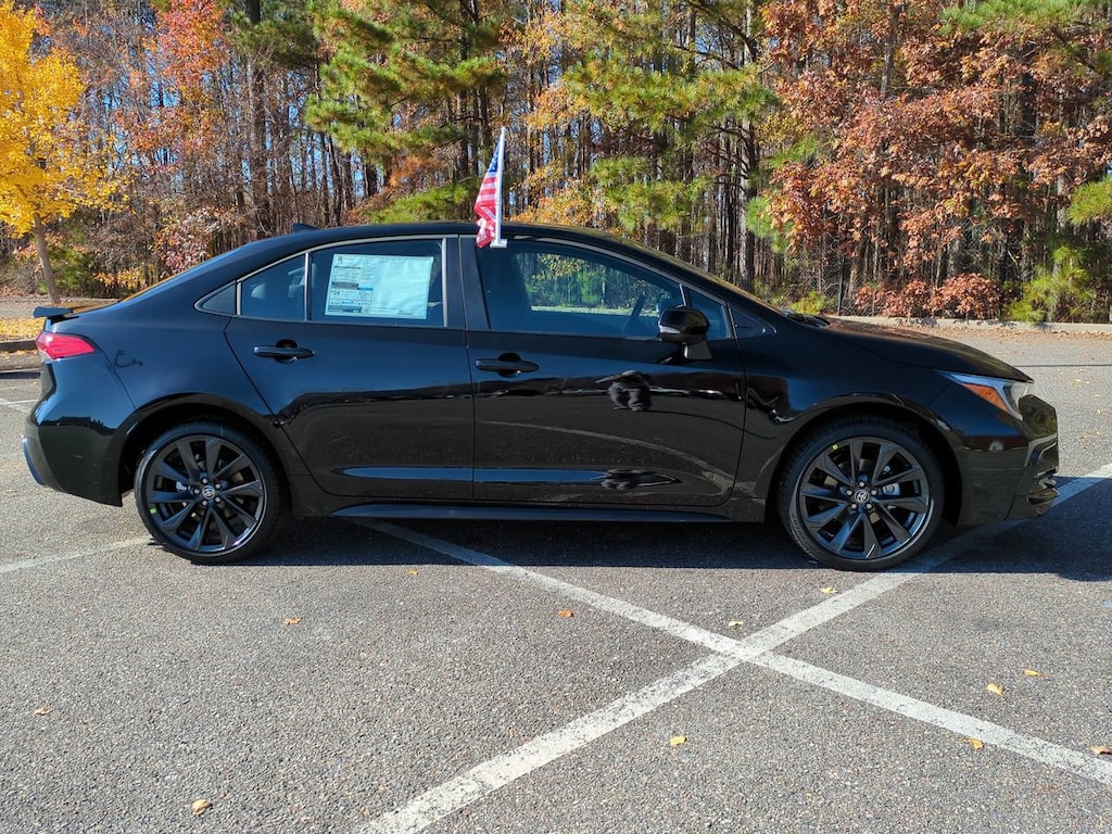 2026 Toyota Corolla SE photo 3