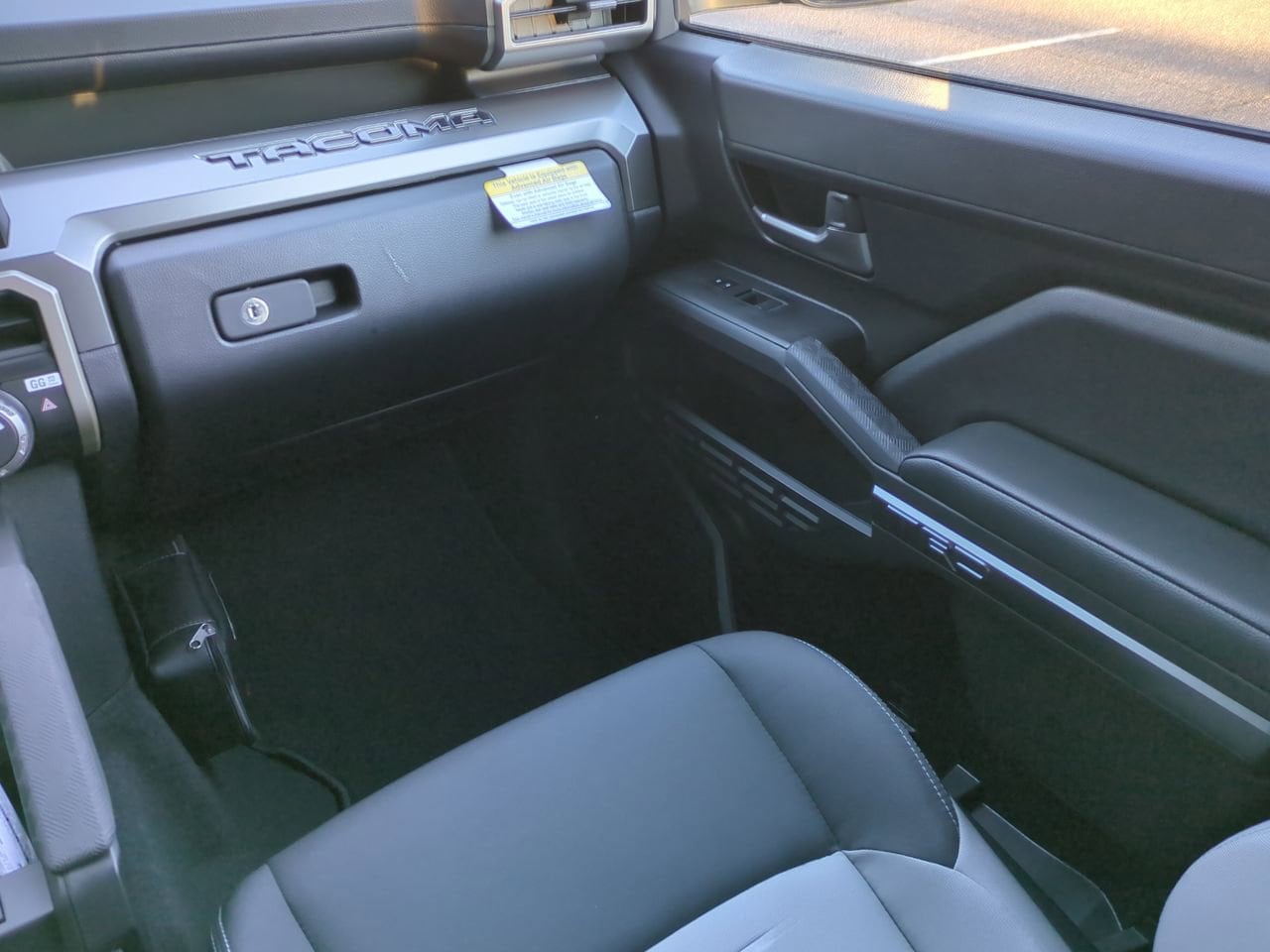 2026 Toyota Tacoma TRD Off Road - Photo 17