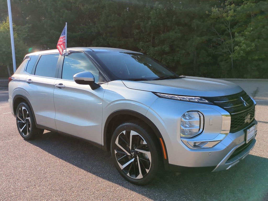Used 2024 Mitsubishi Outlander SE SUV