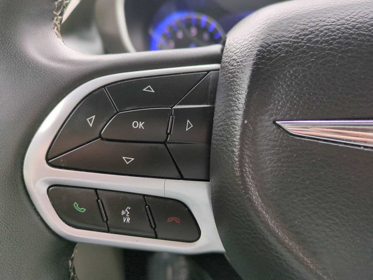 2024 Chrysler Pacifica Touring L - Photo 24