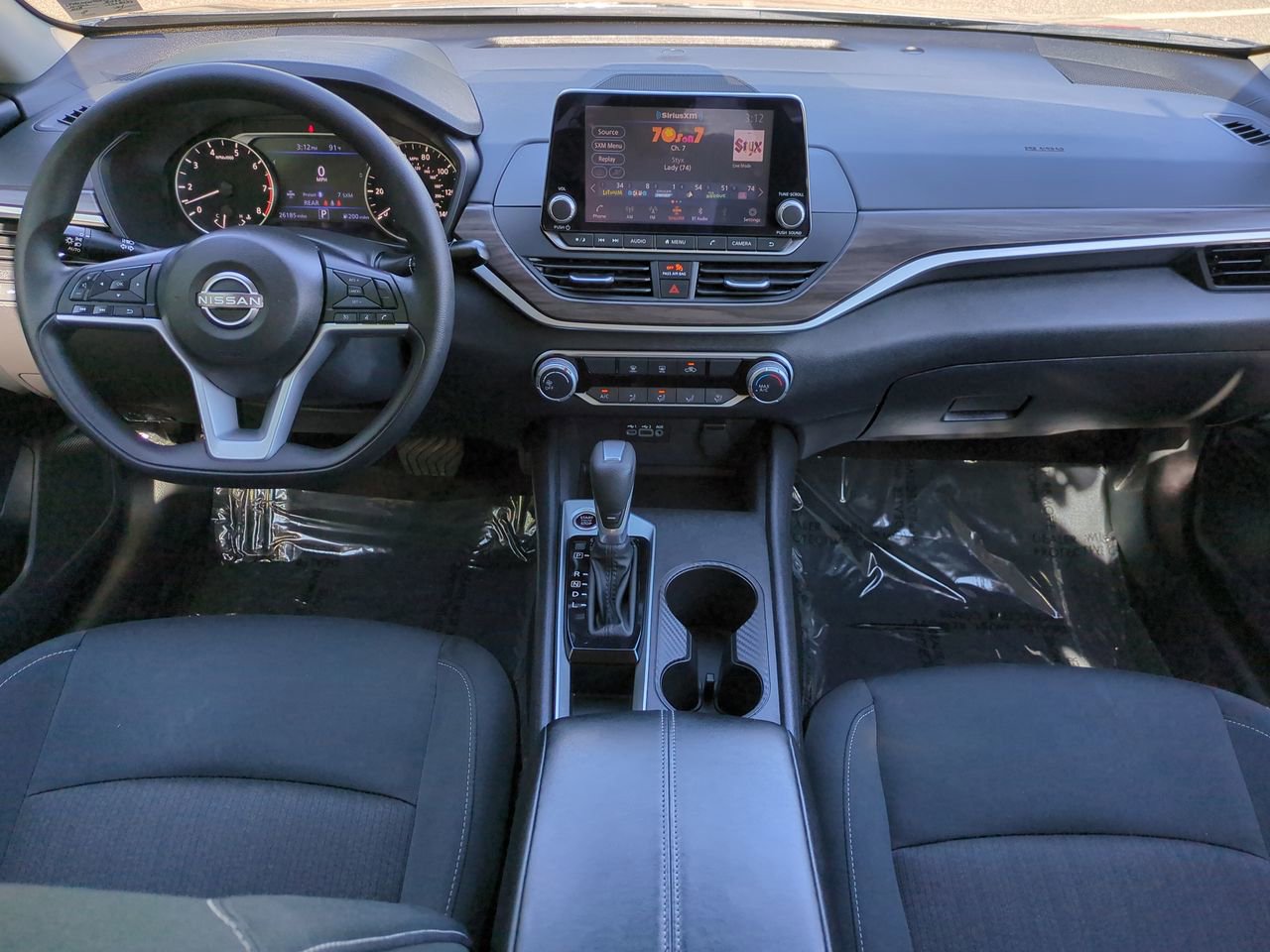 2025 Nissan Altima SV - Photo 14
