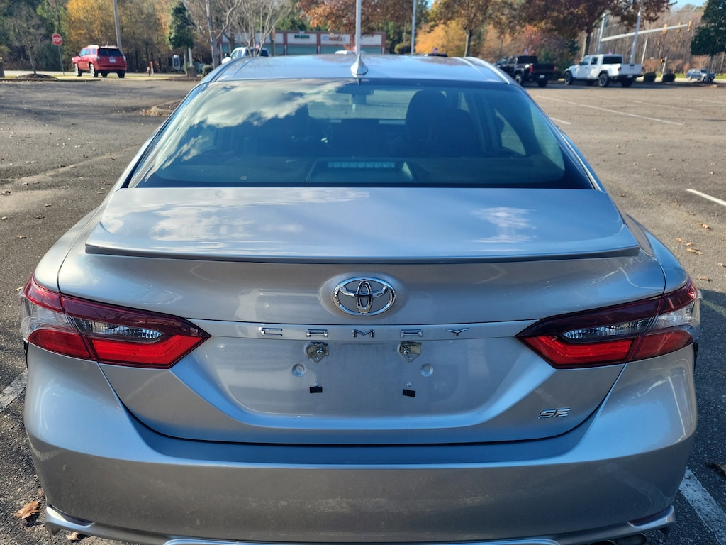 2023 Toyota Camry SE photo 4
