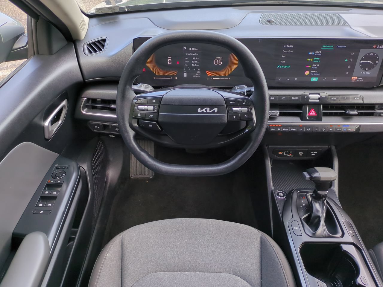 2025 Kia K4 LXS - Photo 15