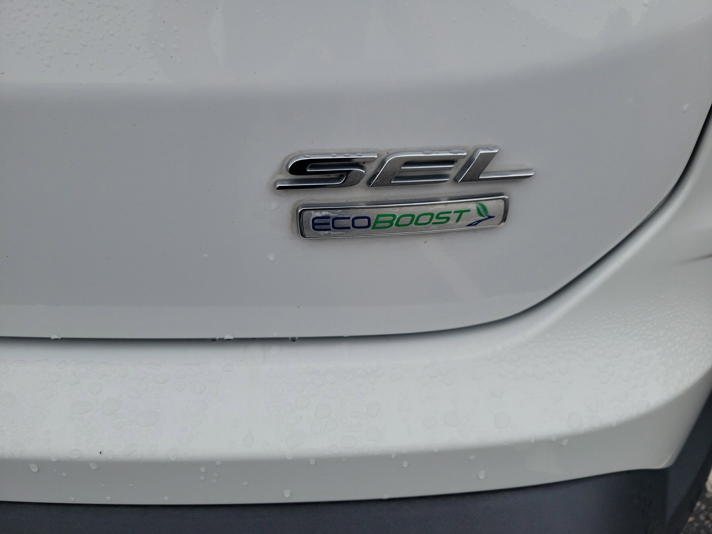 2020 Ford Edge SEL photo 4