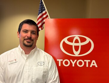 Staff member Evan Dean from ID_f608f0139f0e