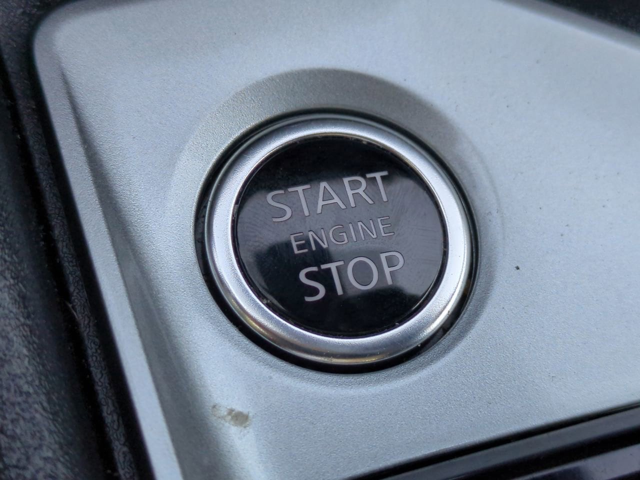 2025 Nissan Altima SV - Photo 25