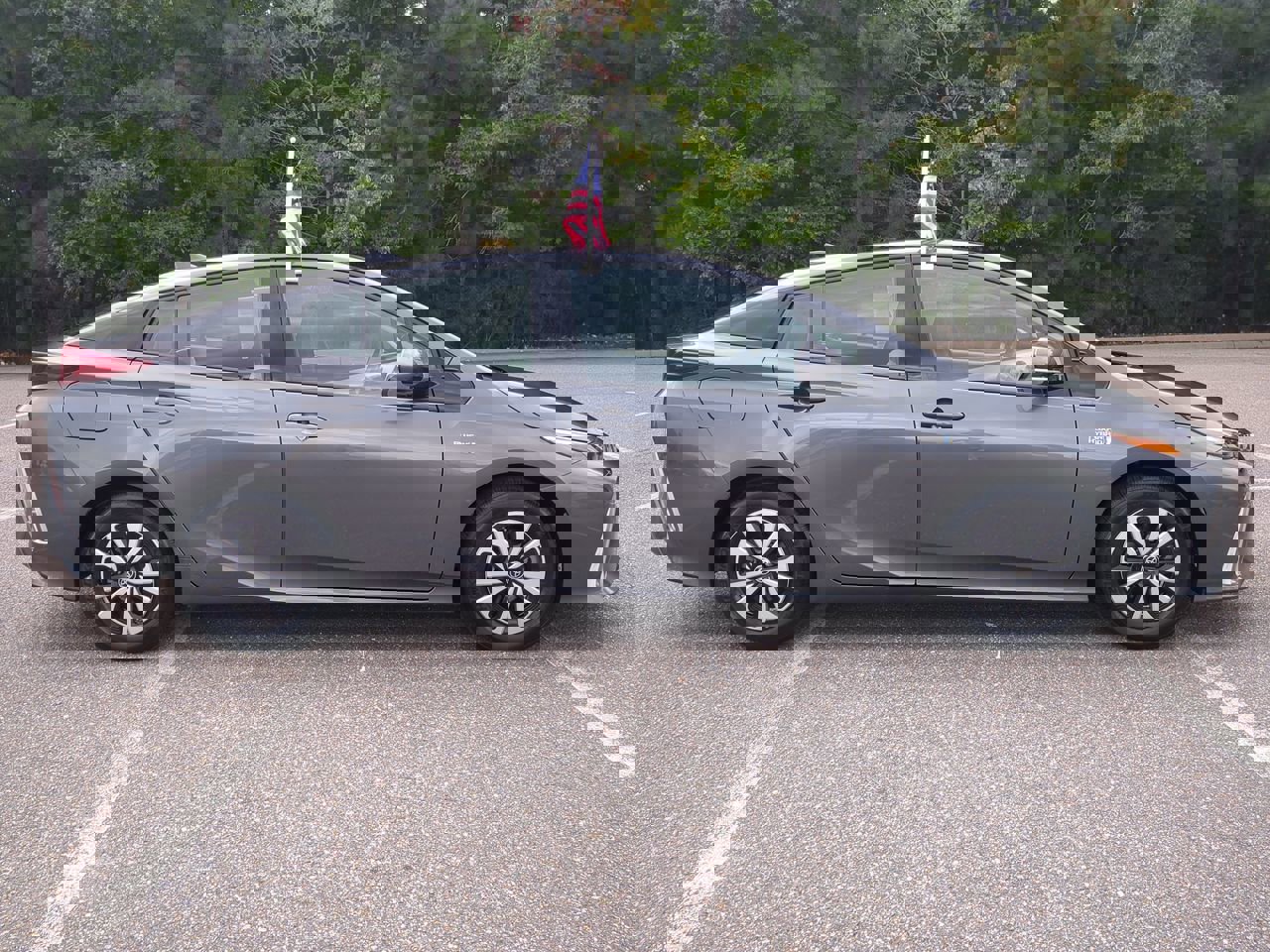 2017 Toyota Prius Prime Premium photo 3