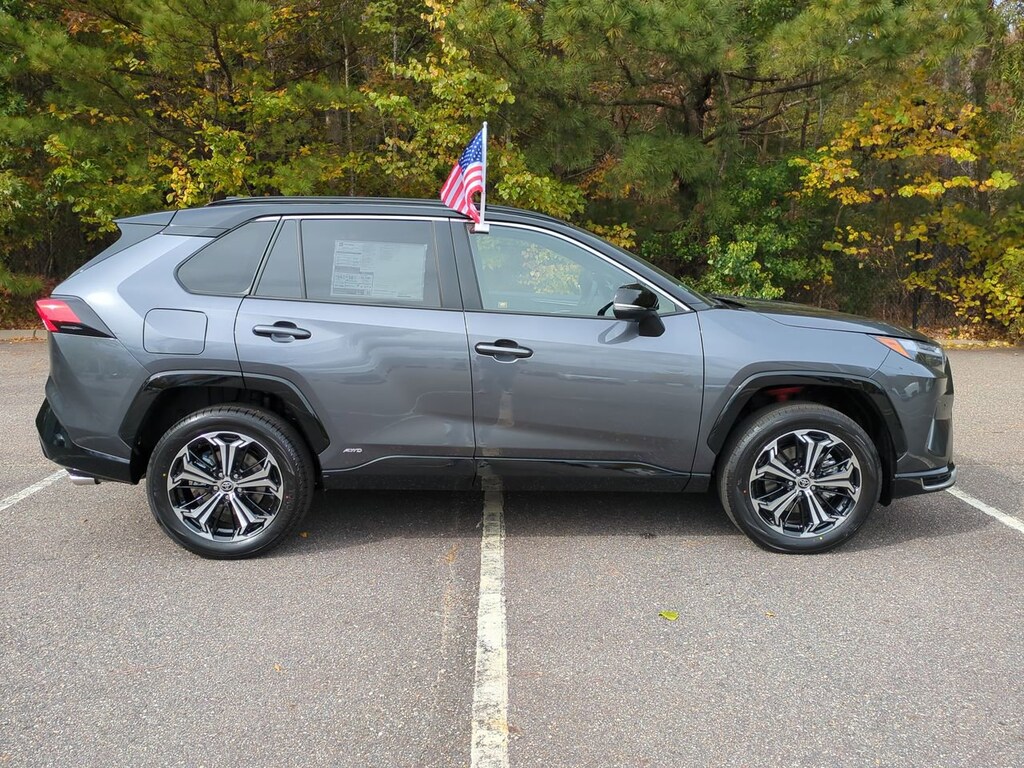 New 2025 Toyota RAV4 Plug-in Hybrid XSE PLUG-IN HYBRID