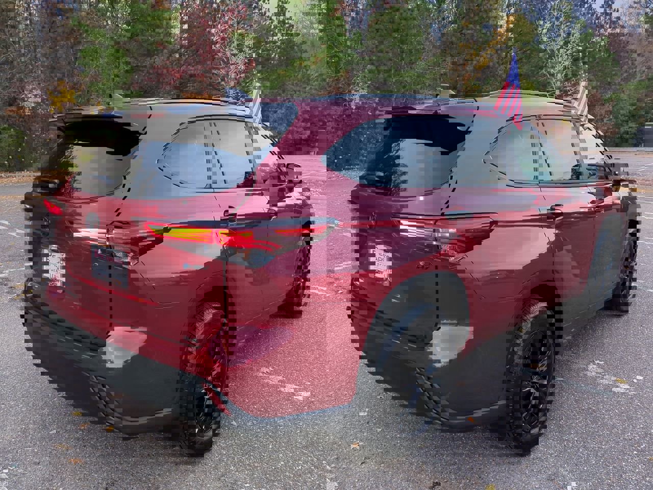 2025 Toyota Highlander Hybrid XLE photo 3