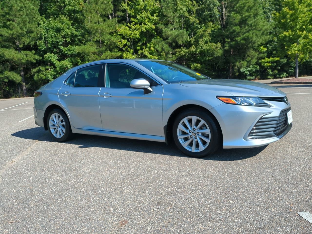 Used 2022 Toyota Camry LE with VIN 4T1C11BK6NU050105 for sale in Newport News, VA