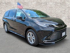 2026 Toyota Sienna Limited 7 PASSENGER