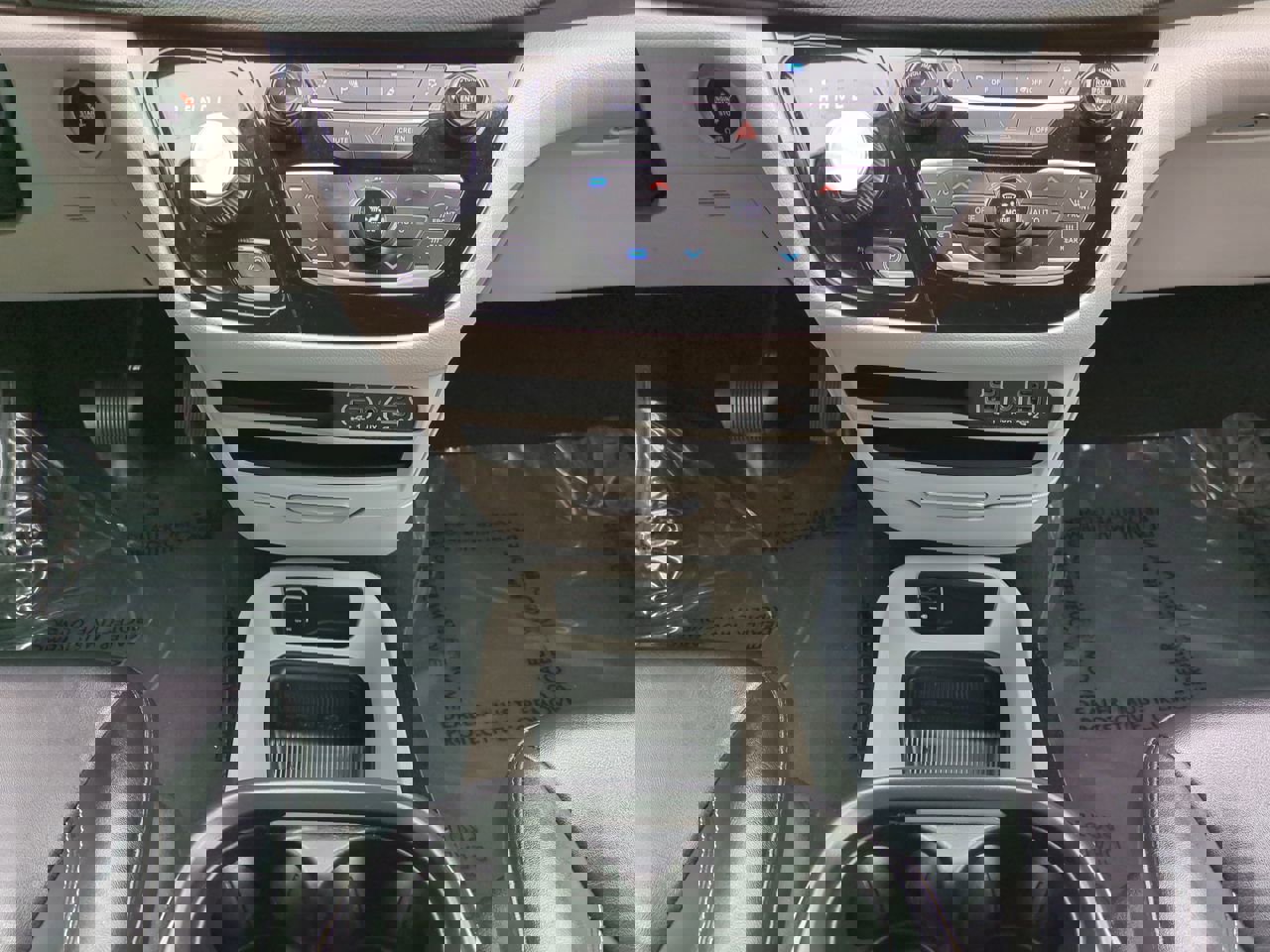 2024 Chrysler Pacifica Touring L - Photo 19