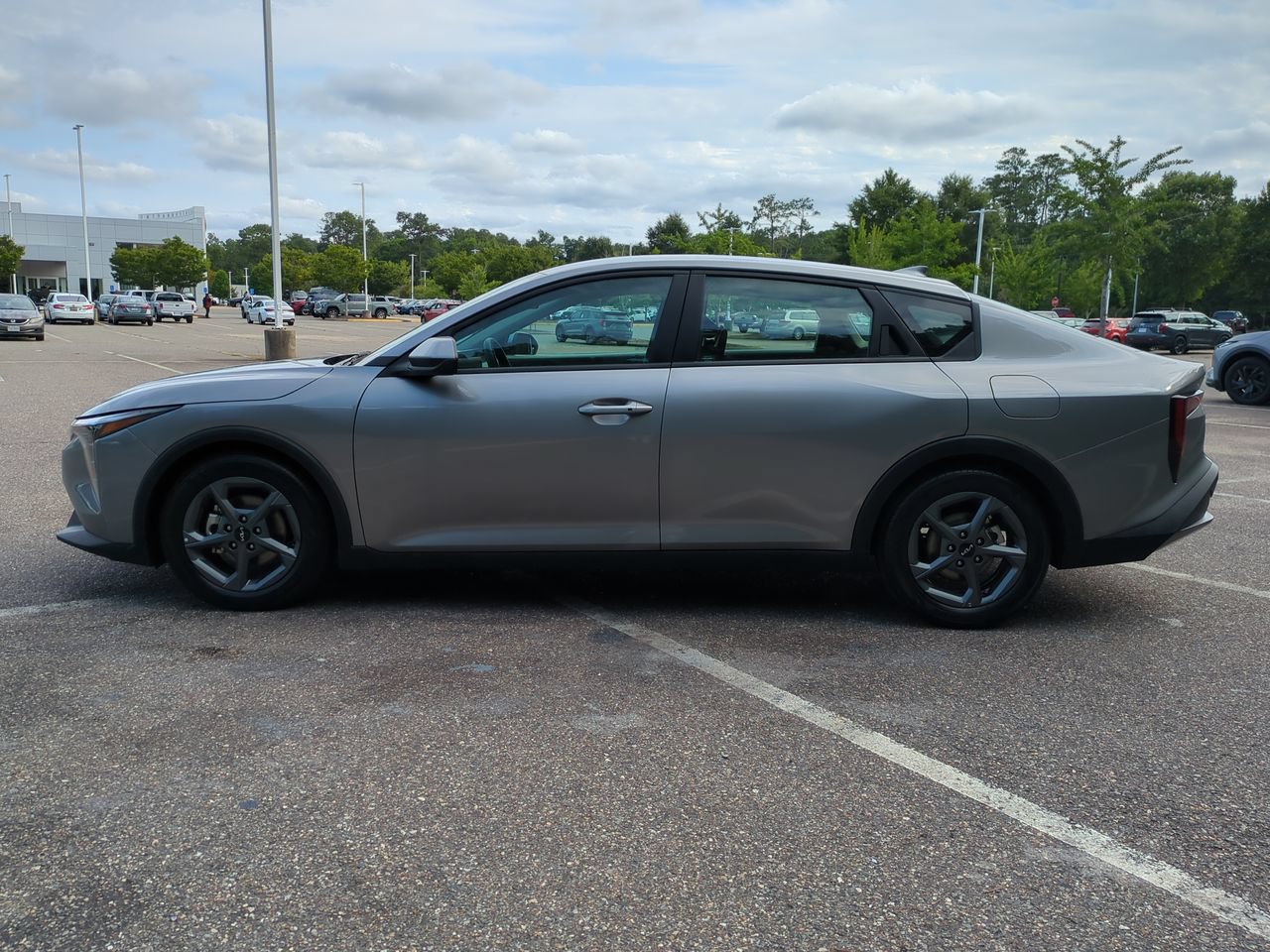 2025 Kia K4 LXS - Photo 7