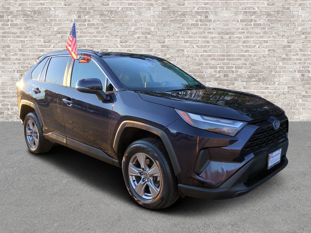 2024 Toyota RAV4 XLE's photo