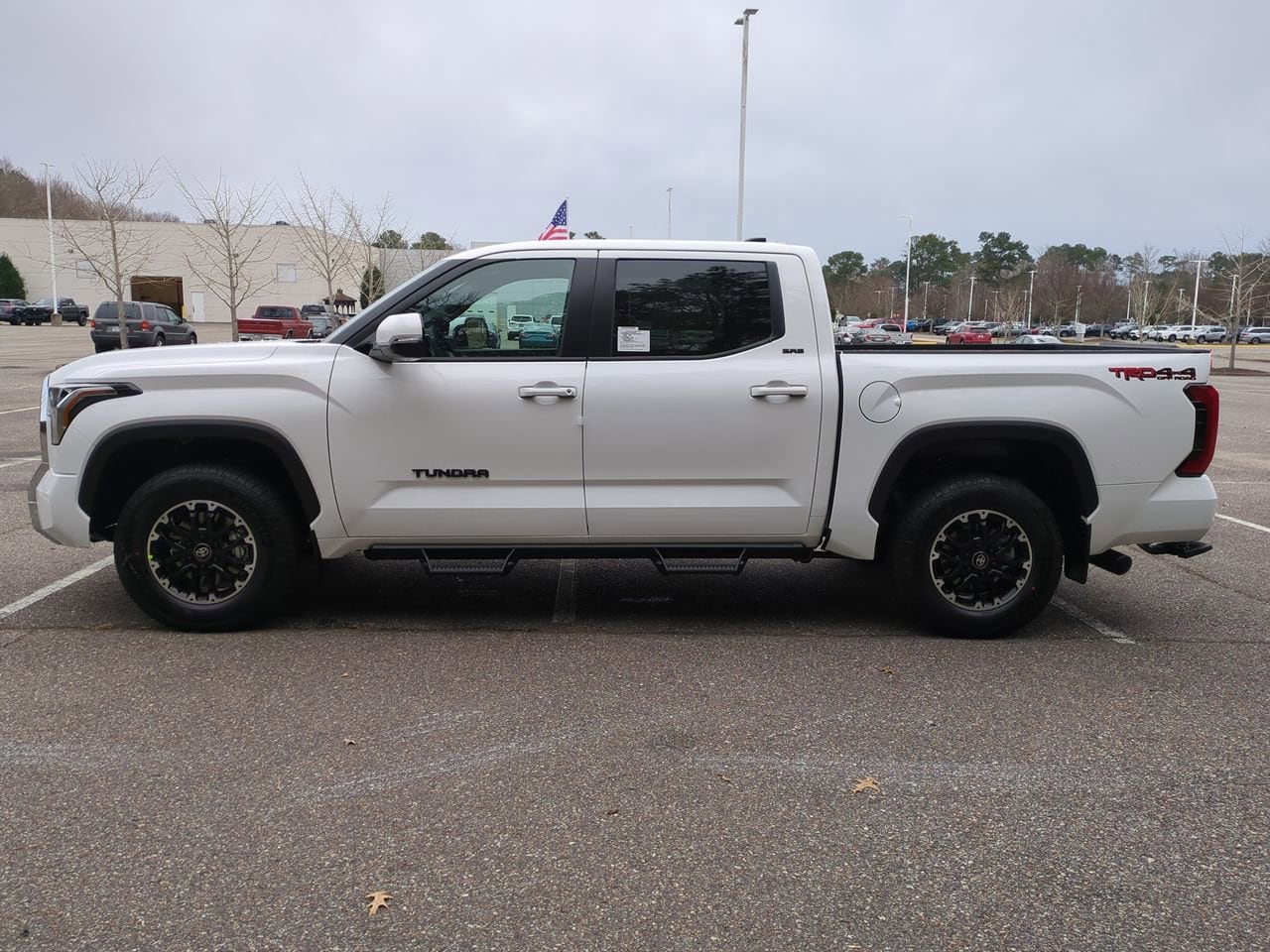 2026 Toyota Tundra SR5 - Photo 7
