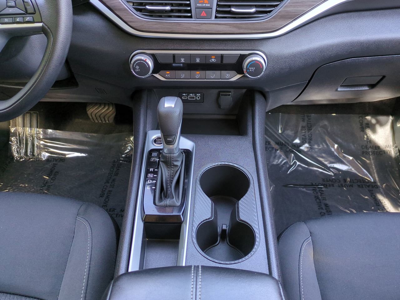2025 Nissan Altima SV - Photo 18