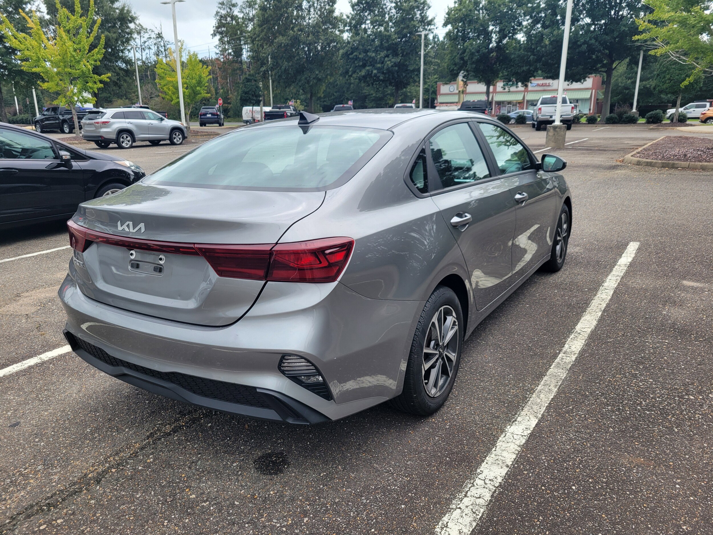 2022 Kia Forte LXS photo 3