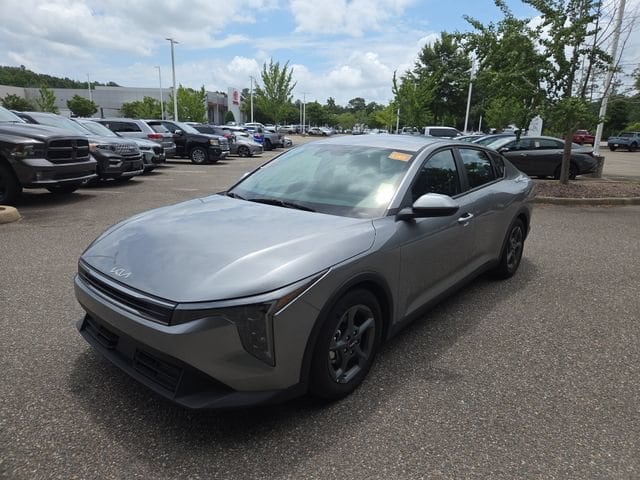 2025 Kia K4 LXS - Photo 7