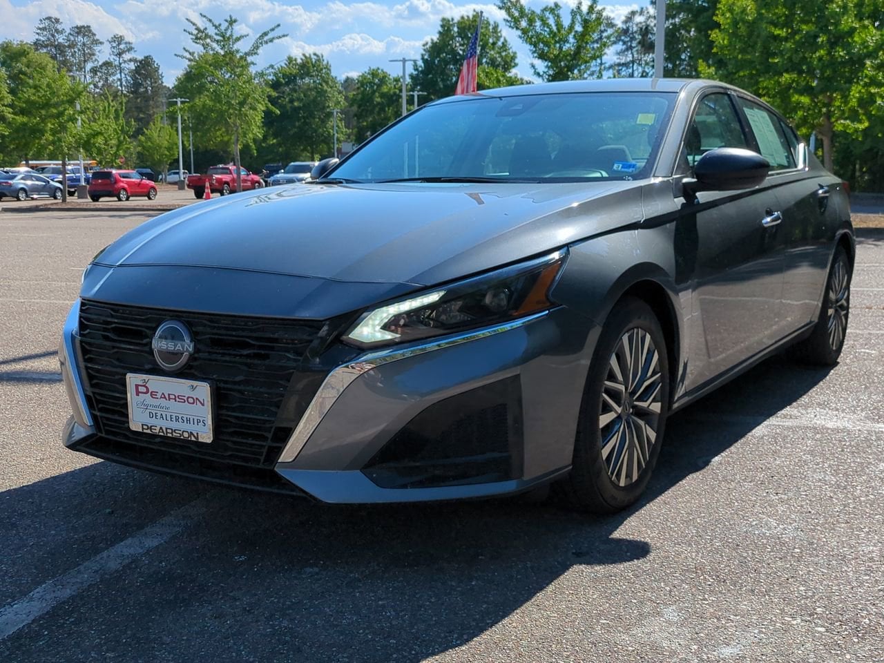 2025 Nissan Altima SV - Photo 8