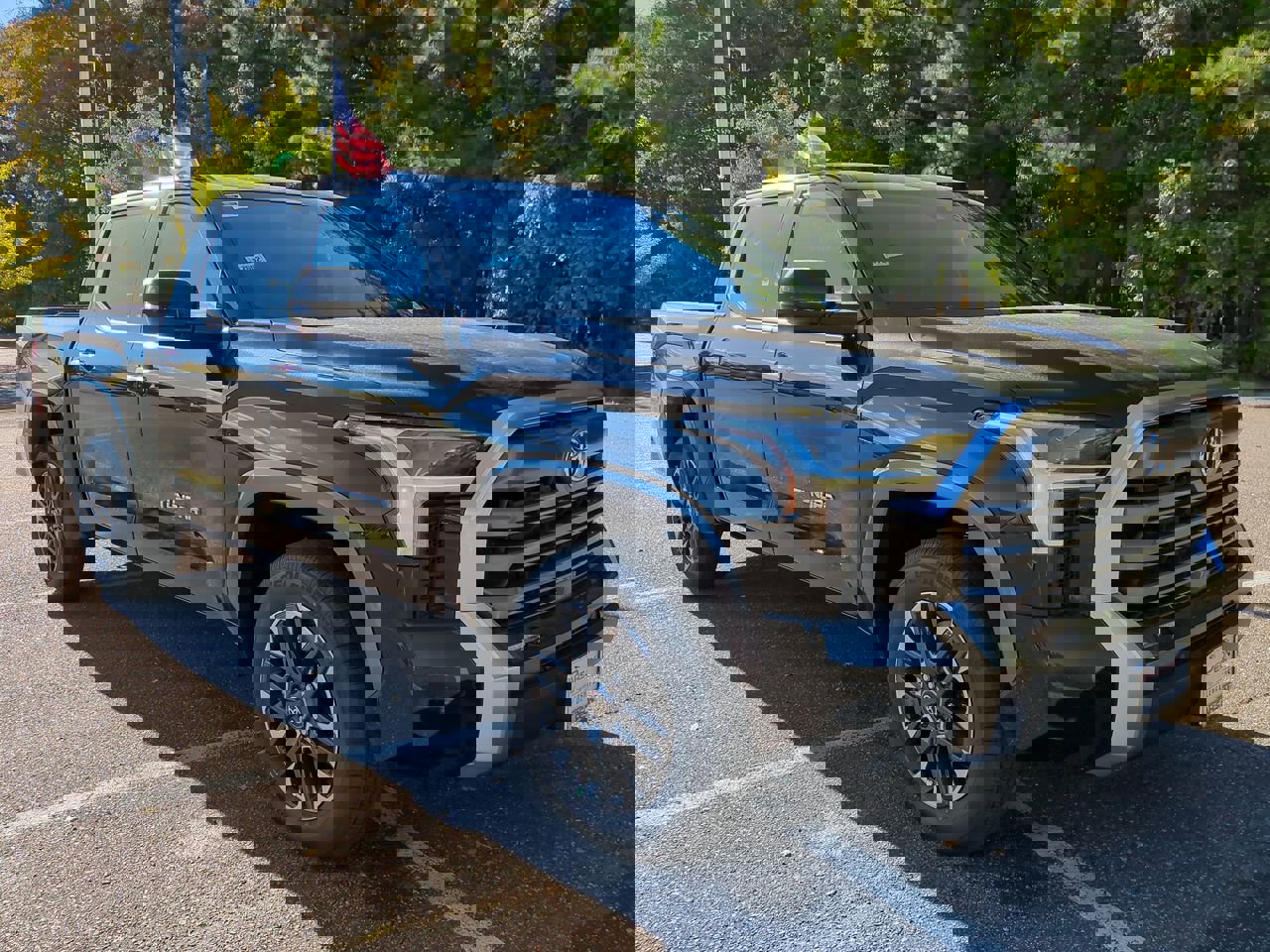 2026 Toyota Tundra Limited CrewMax photo 2